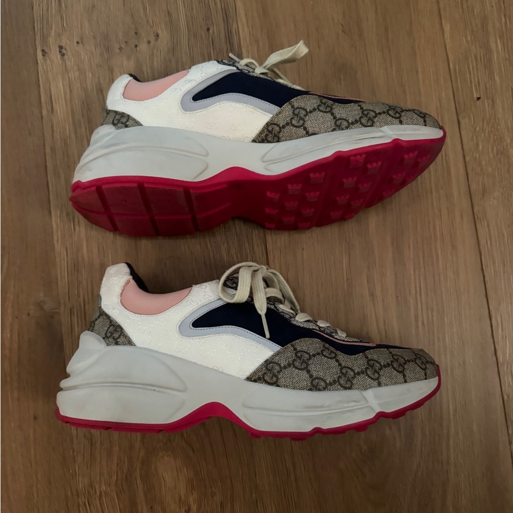 Authentic Gucci Rhyton low-top sneakers Size 40.5 - Picture 7 of 11